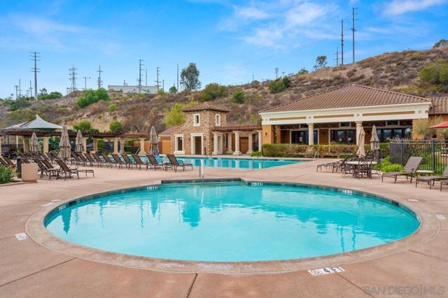 2701 Villas Way, San Diego CA: https://media.crmls.org/mediaz/48952deb-a5cd-4cab-957f-21a5e2added6.jpg