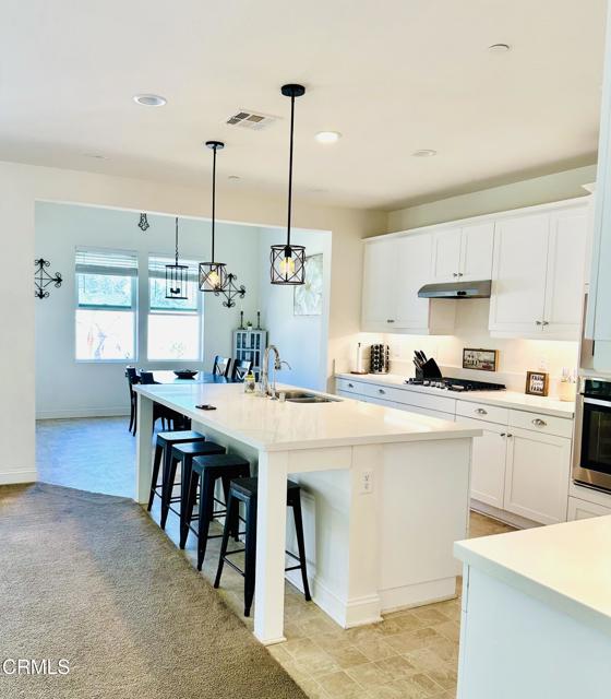 90 Los Altos Street, Ventura CA: https://media.crmls.org/mediaz/4895405b-7d1b-49cd-8d26-fc91ff3d8697.jpg