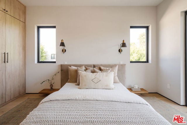 819 N Ogden Drive, Los Angeles CA: https://media.crmls.org/mediaz/4895eb02-cf24-4dd0-9db1-0b1227359016.jpg
