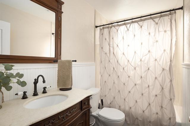 29531 Gordon Hill Road, Valley Center CA: https://media.crmls.org/mediaz/48970d70-a9fa-484f-8db4-16e46b1d220e.jpg