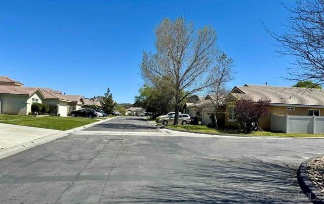 1231 Buckwheat Trail, Campo CA: https://media.crmls.org/mediaz/48973398-86cd-4cf1-9b9c-5a4c5464005d.jpg