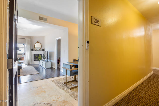 Detail Gallery Image 2 of 29 For 87 S Allen Ave #205,  Pasadena,  CA 91106 - 2 Beds | 2 Baths