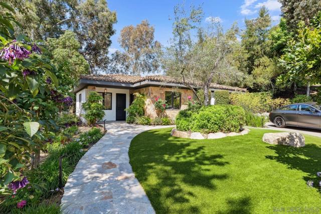 5653 Linea Del Cielo, Rancho Santa Fe CA: https://media.crmls.org/mediaz/48981c65-c45d-439f-8726-a4c2f75afb45.jpg