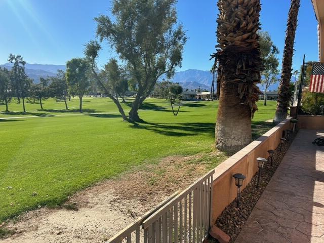 73671 Half Way Drive, Palm Desert CA: https://media.crmls.org/mediaz/48985a5d-739a-4172-93c4-229a54250e3e.jpg