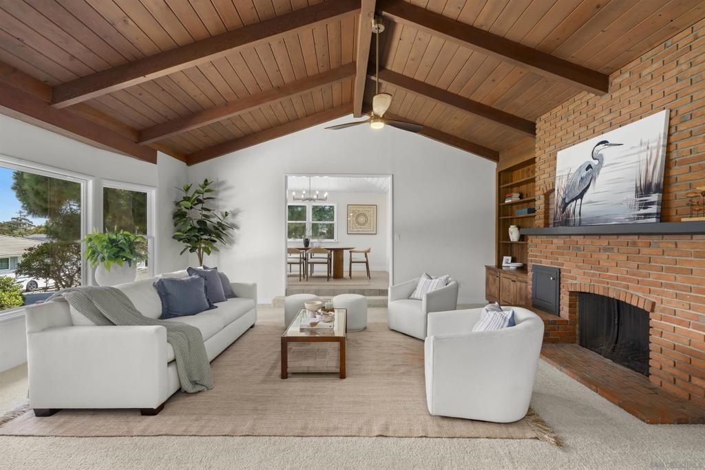 3727 Cedarbrae Ln