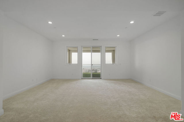20188 W Marlow Lane, Porter Ranch CA: https://media.crmls.org/mediaz/4899c414-4a95-4855-8504-611829330696.jpg