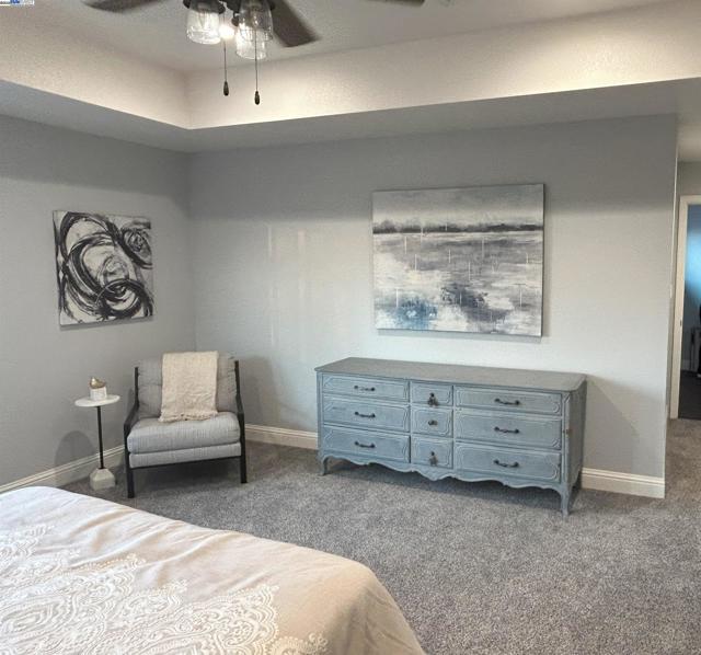 588 E Angela St, Pleasanton CA: https://media.crmls.org/mediaz/489ba97e-6589-4d4a-a772-cfe4ea5f3735.jpg