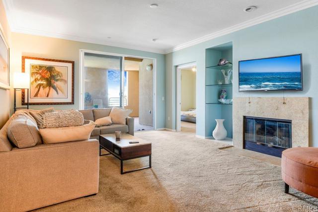 Detail Gallery Image 4 of 34 For 4021 Canario St #235,  Carlsbad,  CA 92008 - 3 Beds | 3 Baths