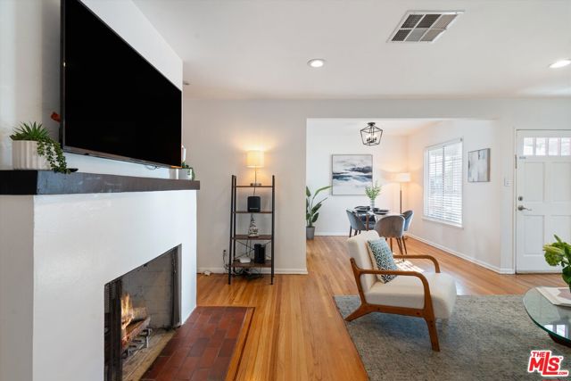 5652 Bevis Avenue photo 8