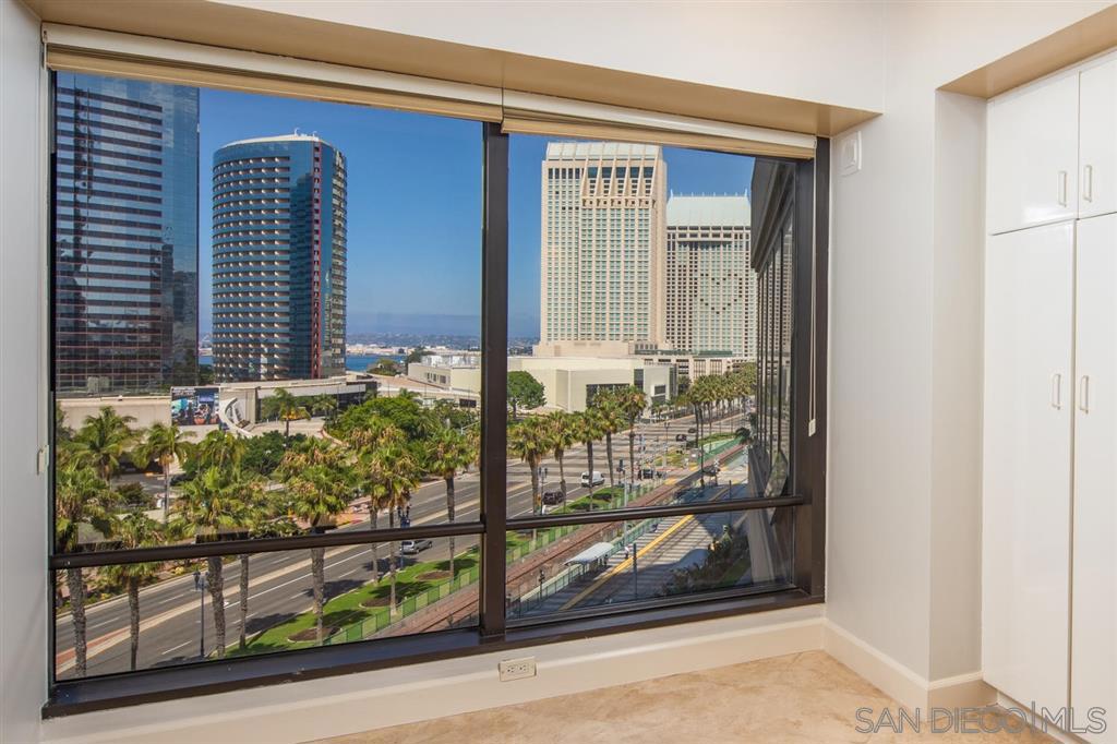 MLS #250037576SD image #7