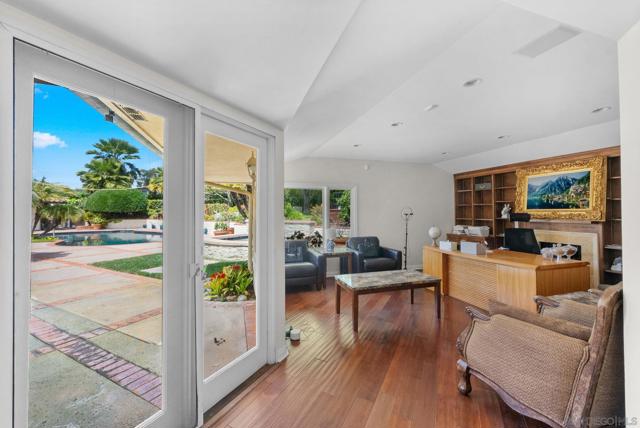 9351 La Jolla Farms Rd, San Diego CA: https://media.crmls.org/mediaz/489c4c76-8880-448f-a639-e38270c44f38.jpg