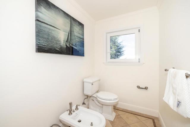 75 Eugenia Way, Hillsborough CA: https://media.crmls.org/mediaz/489c81b8-b07e-4357-8134-702218179f3e.jpg