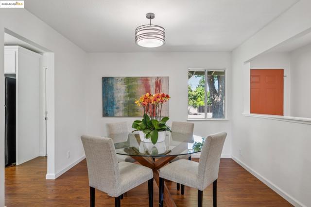 934 Bancroft Rd, Concord CA: https://media.crmls.org/mediaz/489df94a-6197-428a-af64-6198152c8678.jpg