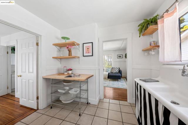 423 Santa Clara Ave, Alameda, California 94501, 1 Bedroom Bedrooms, ,1 BathroomBathrooms,Single Family Residence,For Sale,Santa Clara Ave,41099559