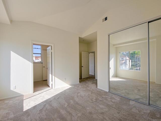 4918 Amador Dr, Oceanside CA: https://media.crmls.org/mediaz/489ea2f3-9788-42ca-b864-c0c0872fe127.jpg