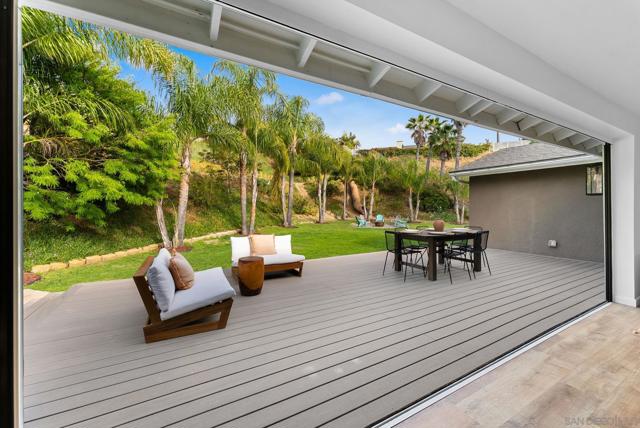4840 Penrose Ct, San Diego CA: https://media.crmls.org/mediaz/489f5f23-3fa9-436e-a1fd-5678c9470af9.jpg