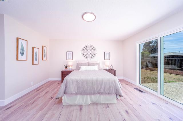 35459 Galen Pl, Fremont CA: https://media.crmls.org/mediaz/489f7102-1e87-416e-9907-14e3b946c3f5.jpg