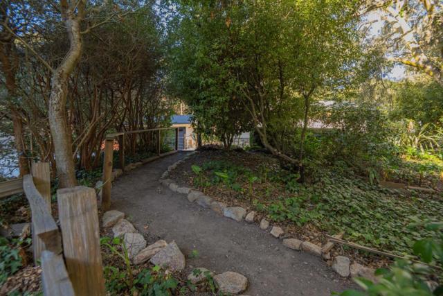 25315 Flanders Drive, Carmel CA: https://media.crmls.org/mediaz/48a0345e-4ea5-4903-a028-05105da99fca.jpg