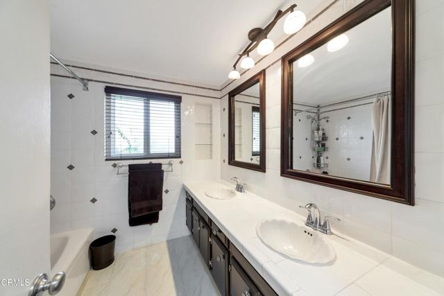Detail Gallery Image 14 of 29 For 9212 Creemore Dr, La Crescenta,  CA 91214 - 3 Beds | 2/1 Baths