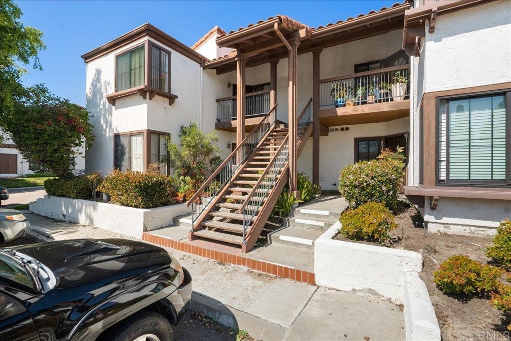 6956 Sandpiper Place