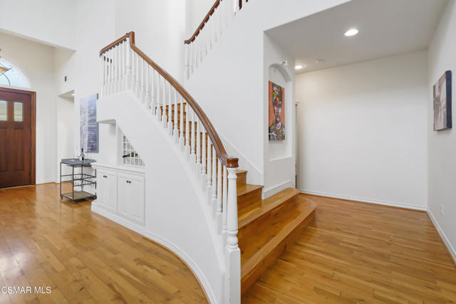 657 Via Vista Vista, Newbury Park CA: https://media.crmls.org/mediaz/48a30c6d-df6c-493a-9517-74a383b5e8f8.jpg