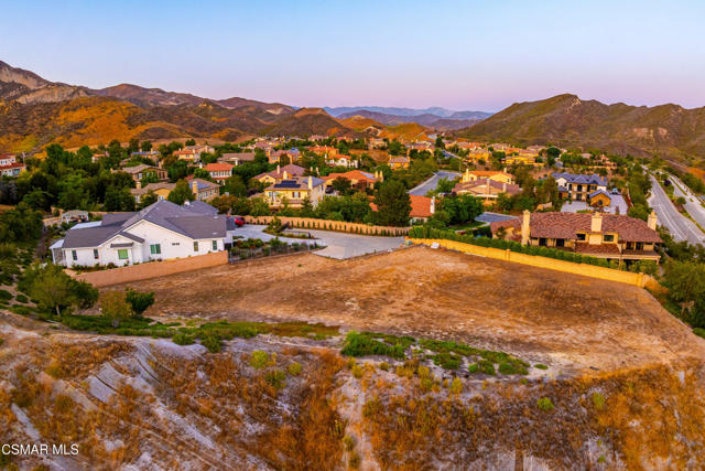 4221 Goldstone Lane, Simi Valley CA: https://media.crmls.org/mediaz/48a38352-6bff-4229-b30a-fdabec544fbc.jpg