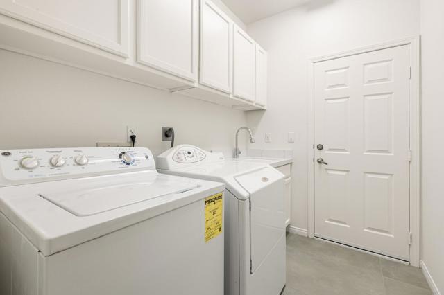 44220 Grand Canyon Lane, Palm Desert CA: https://media.crmls.org/mediaz/48a4b1df-dc18-4c3b-a8d0-d32e3880ece7.jpg