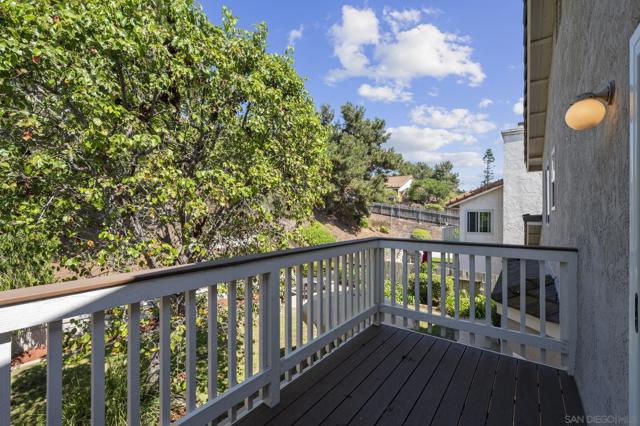 13907 Bruyere Ct, San Diego CA: https://media.crmls.org/mediaz/48a5327f-3cc0-4db9-ab5f-3b2ebef0a88e.jpg