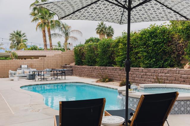 79846 Amora Drive, La Quinta CA: https://media.crmls.org/mediaz/48a59b9f-2e41-4d7d-9916-310fa02da53b.jpg