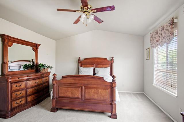 1622 Fir Drive, Los Banos CA: https://media.crmls.org/mediaz/48a7006b-7d2d-4a48-8870-925c0955d437.jpg