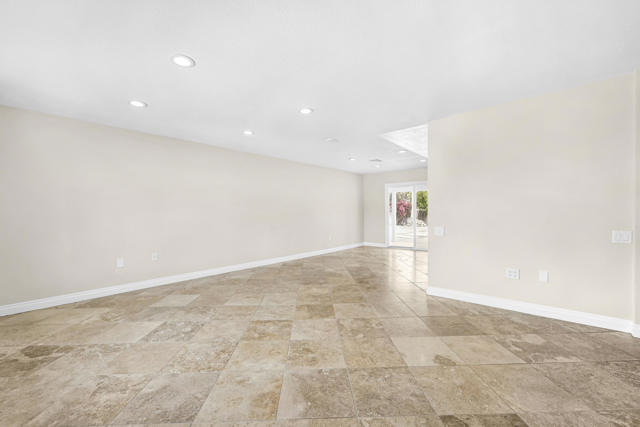 42720 Kansas Street, Palm Desert CA: https://media.crmls.org/mediaz/48a721b0-cbb7-432d-898b-4b63063a9f56.jpg