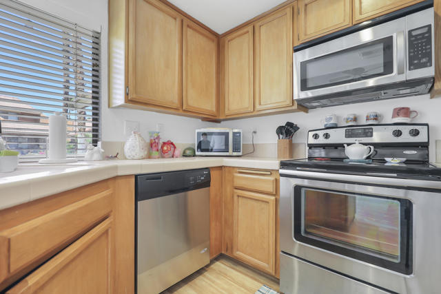 42285 Sultan Avenue, Palm Desert CA: https://media.crmls.org/mediaz/48a761f9-3703-419f-b45d-193f5c5497ab.jpg