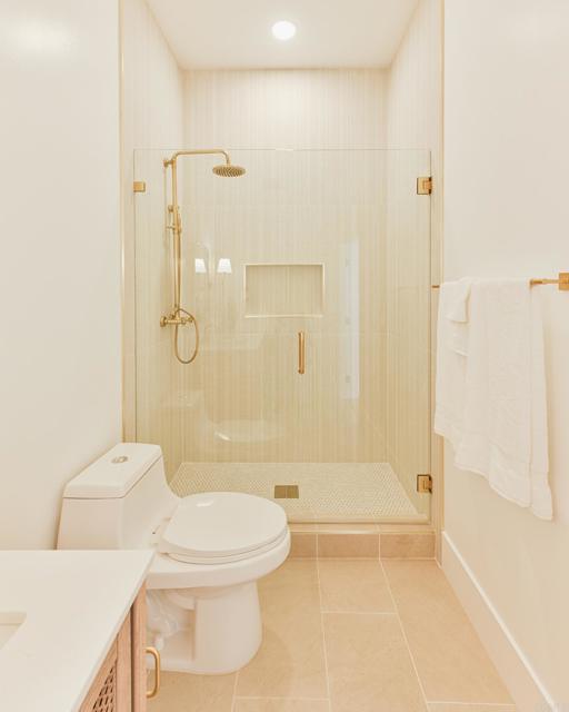 3951 Atascadero Drive, San Diego CA: https://media.crmls.org/mediaz/48a8b6a7-5acb-4e95-a66d-e57725dd2d36.jpg