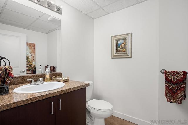 1080 Park Blvd, San Diego CA: https://media.crmls.org/mediaz/48a91b1a-a695-4945-b42d-7c946d57489d.jpg