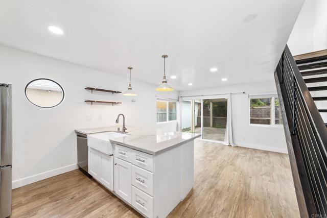 8324 Calle Calzada, San Diego CA: https://media.crmls.org/mediaz/48ab6676-2171-4932-86ec-a1c4c0547265.jpg