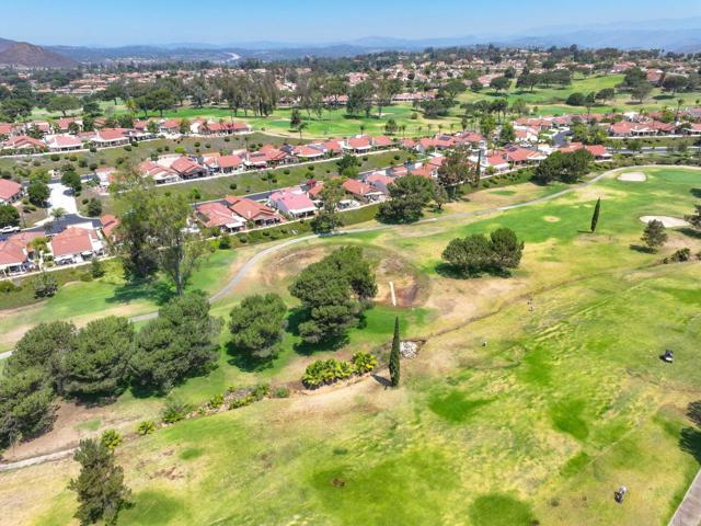 17788 Caminito Balata, San Diego CA: https://media.crmls.org/mediaz/48ab8976-7894-4e1c-a121-399433a43c3d.jpg