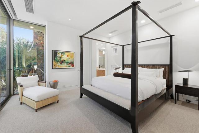 102 Waterford Circle, Rancho Mirage CA: https://media.crmls.org/mediaz/48ac0bcb-d9f8-44ca-994f-3121ff1439e3.jpg