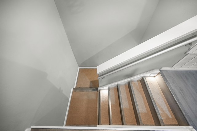 5333 Park Highlands Blvd, Concord CA: https://media.crmls.org/mediaz/48acdd7a-eb94-4efb-9fde-8999a48f3a7b.jpg