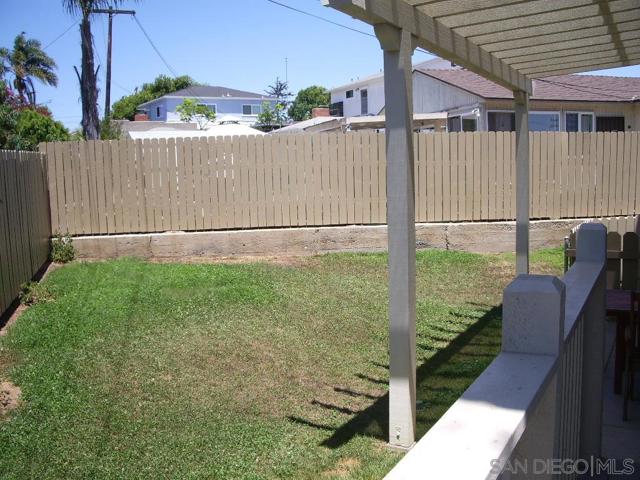3012 Rosecrans St, San Diego CA: https://media.crmls.org/mediaz/48acf50d-d313-4057-b930-2281a09e2585.jpg