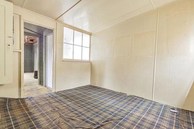 658 Lisbon Street, San Francisco CA: https://media.crmls.org/mediaz/48ad855d-9d21-4bbb-b2fd-c0984758c92d.jpg