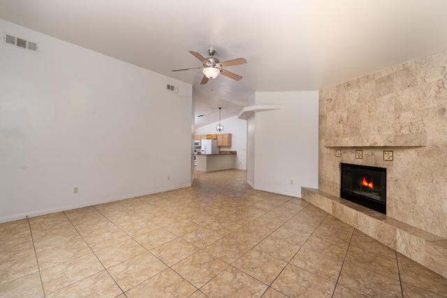 53215 Avenida Alvarado, La Quinta CA: https://media.crmls.org/mediaz/48adc5f9-70fa-4af7-b974-049d895aeec4.jpg
