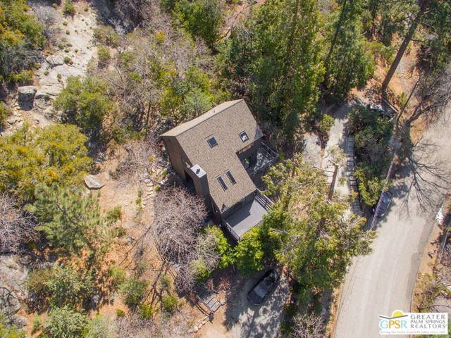 25150 Cougar Road, Idyllwild CA: https://media.crmls.org/mediaz/48ae1976-8d76-427f-b729-fd8f88da1446.jpg