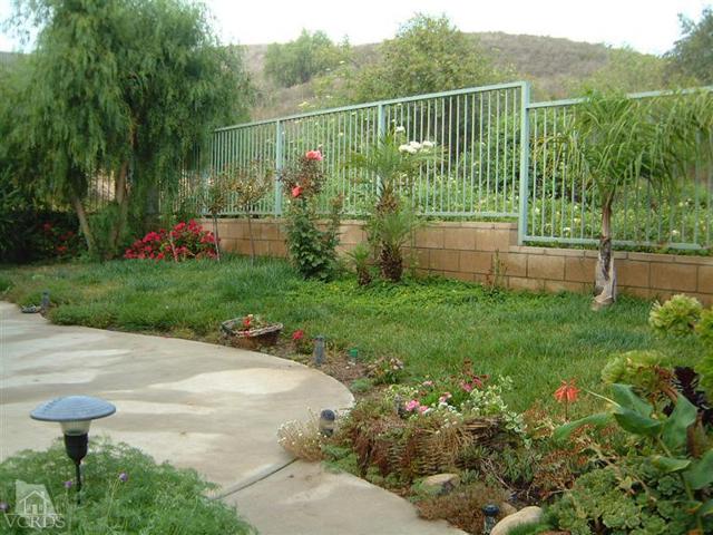 Detail Gallery Image 16 of 17 For 3808 Sunsetridge Rd, Moorpark,  CA 93021 - 4 Beds | 3 Baths