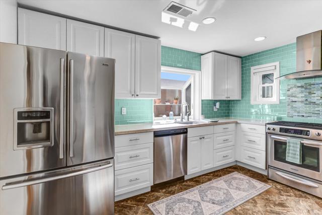 Detail Gallery Image 12 of 39 For 3544 Boundary St, San Diego,  CA 92104 - 2 Beds | 1 Baths