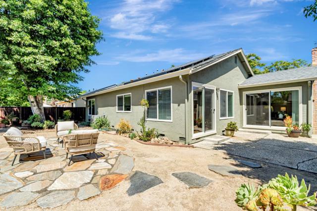 720 Glenburry Way, San Jose CA: https://media.crmls.org/mediaz/48b00e5d-e28e-4f14-b62f-4c65cb565d8c.jpg