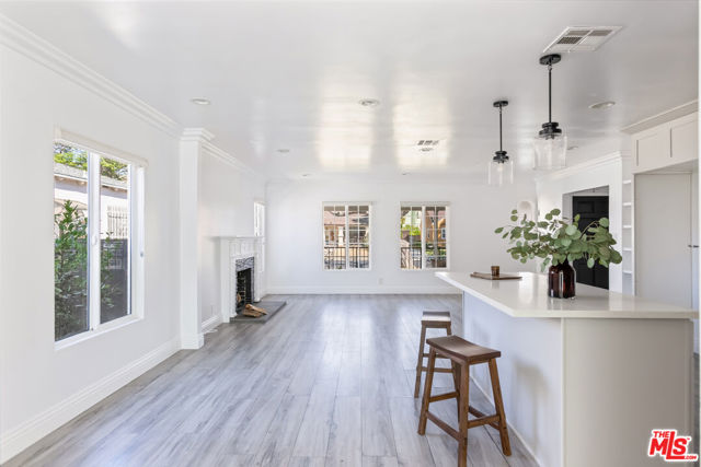 3921 S Victoria Avenue, Los Angeles CA: https://media.crmls.org/mediaz/48b16c7a-7213-49dd-a99d-2bbe1deb873a.jpg