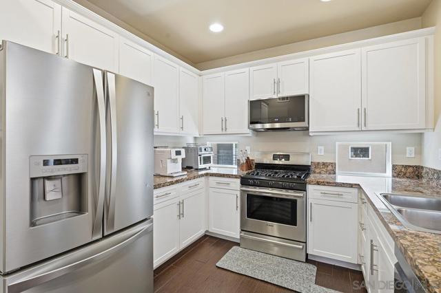 4543 Rainier Ave, San Diego CA: https://media.crmls.org/mediaz/48b18ff4-a766-4029-8d6e-702c6c8c95d0.jpg