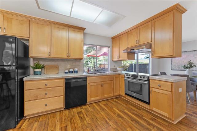 711 Los Huecos Drive, San Jose CA: https://media.crmls.org/mediaz/48b27120-c0ba-4e01-bc7a-d26a7411e5a0.jpg