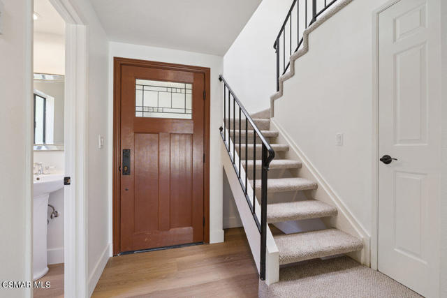 2619 Calle Hermosa, Thousand Oaks CA: https://media.crmls.org/mediaz/48b296eb-b6a8-40d6-8613-2c16256d29aa.jpg