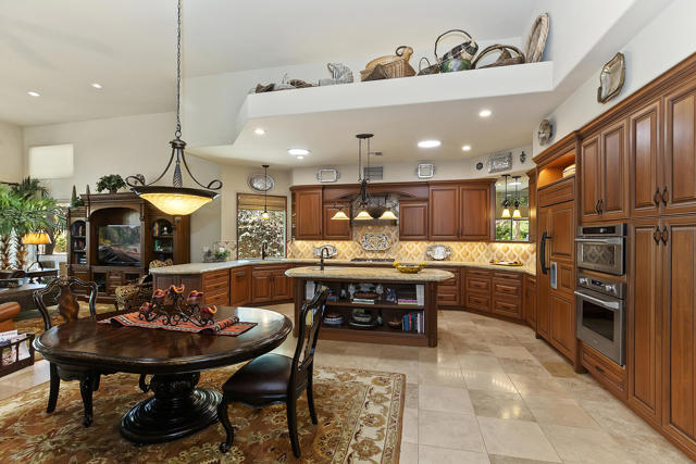 015_Kitchen